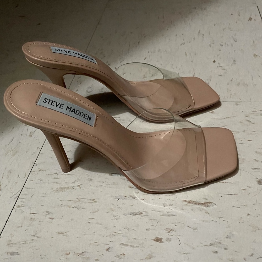 Steve Madden Signal Clear heels/ sandals size 8